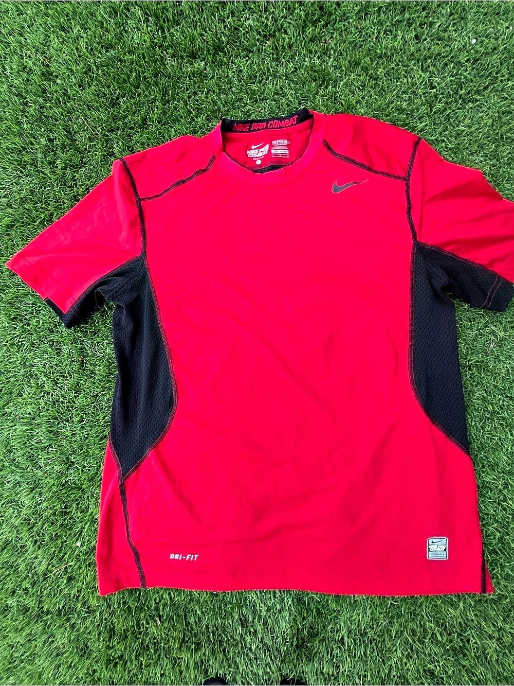 Nike Pro Combat Dri-FIT Fitted Short Sleeve Shirt